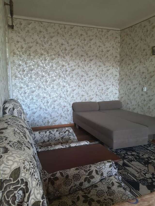 Апартаменты Сдам 2х комнатную квартиру Черноморск Черноморск-3
